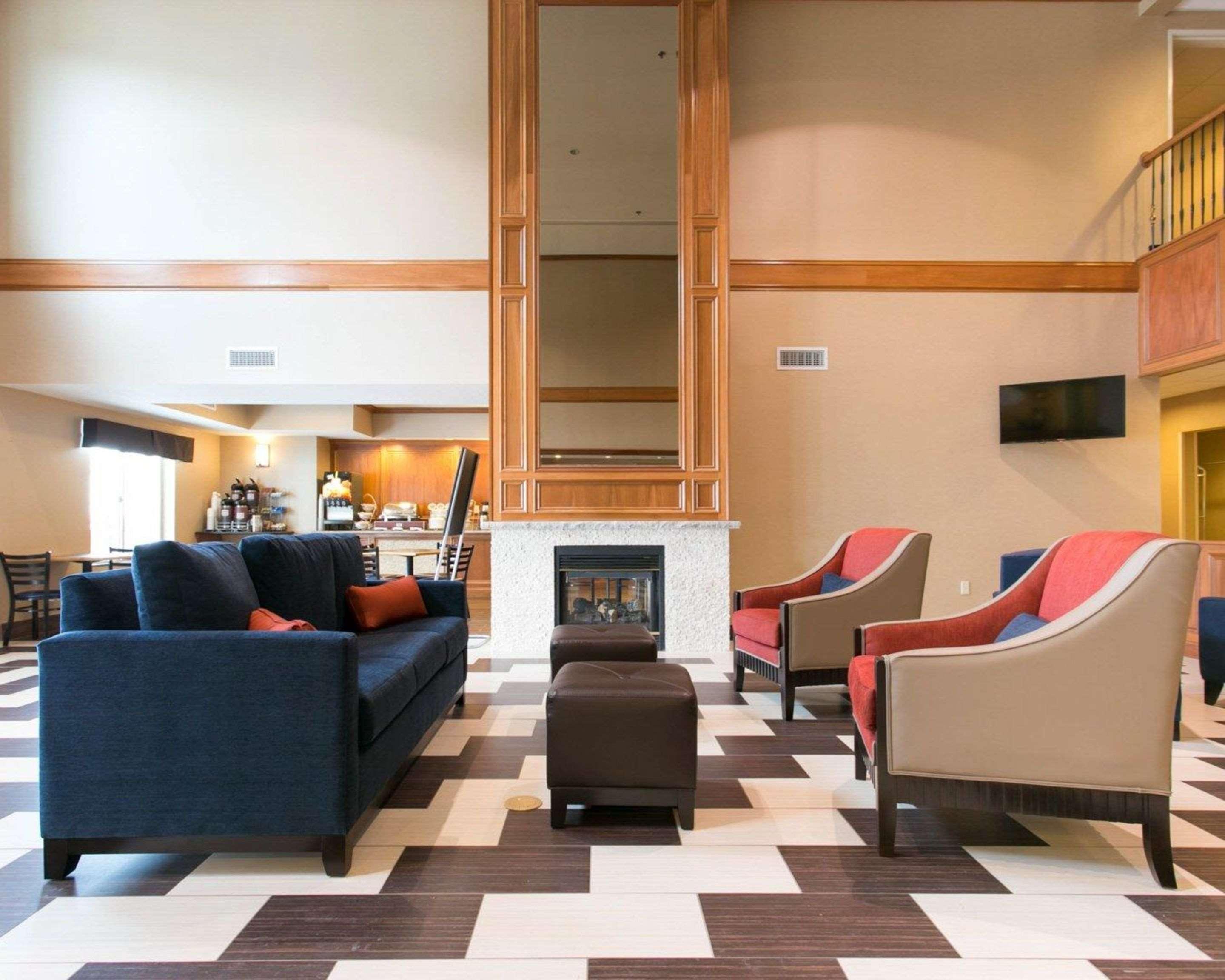 Comfort Suites Benton Harbor - St Joseph Экстерьер фото