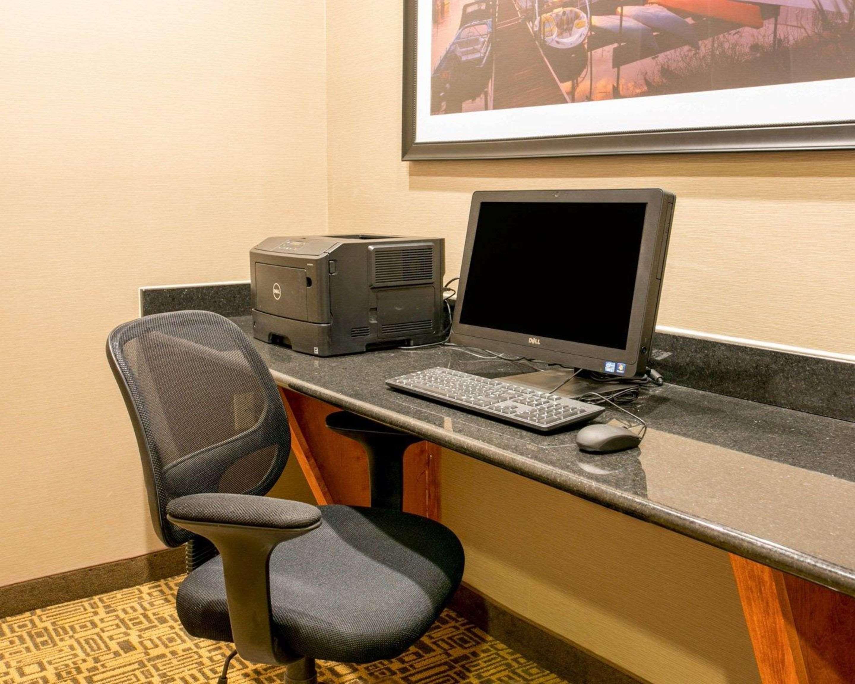 Comfort Suites Benton Harbor - St Joseph Экстерьер фото