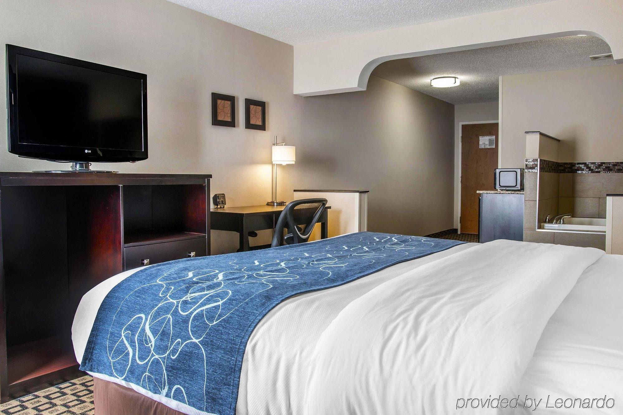 Comfort Suites Benton Harbor - St Joseph Экстерьер фото