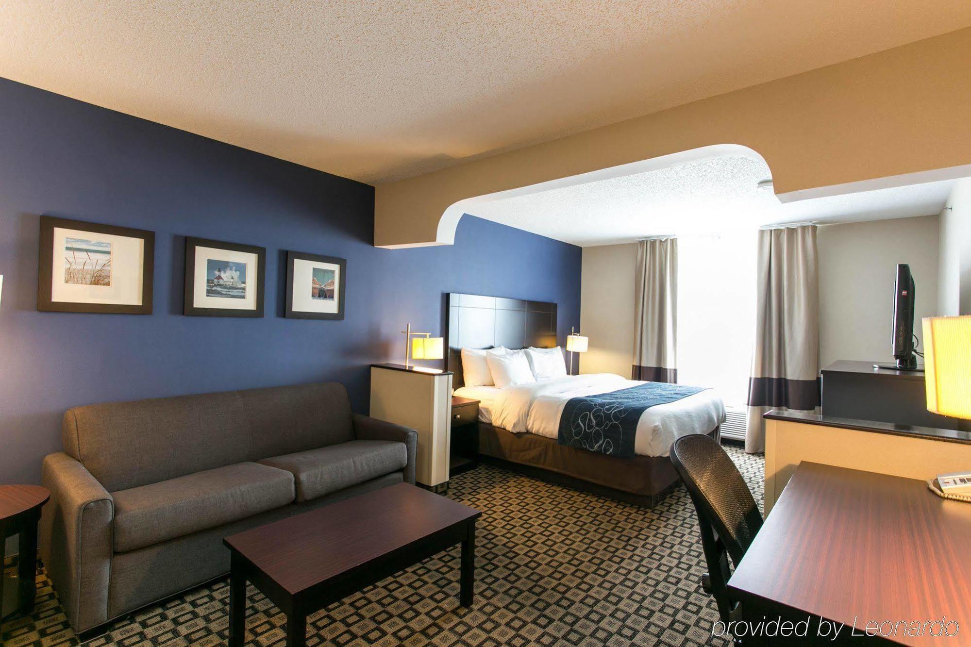 Comfort Suites Benton Harbor - St Joseph Экстерьер фото